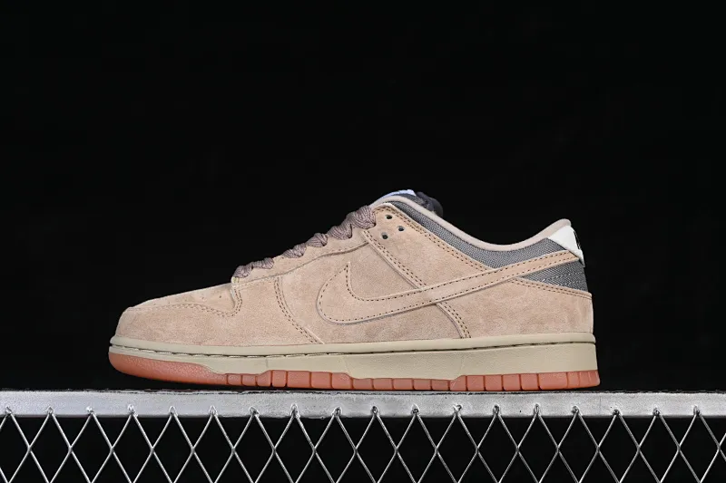 All Categories Nk SB Dunk Series Nk SB Dunk Low Low-top sneakers Nike SB Dunk Low Pro B "Parachute Beige" Desert Khaki Low-top casual sneakers HJ0367-200